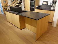 Houten showroom keuken - afbeelding 13 van  20