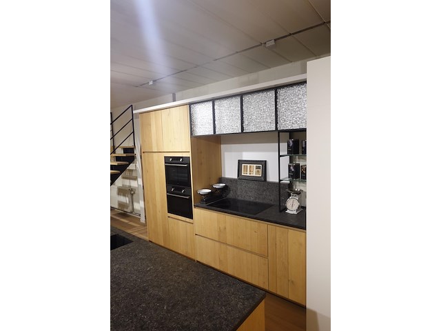 Houten showroom keuken - afbeelding 15 van  20