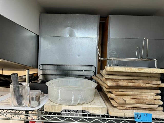 Houten snijplanken ±14 st - afbeelding 1 van  4