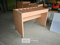 Houten sorteerkast op wielen