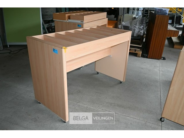 Houten sorteerkast op wielen - afbeelding 1 van  4