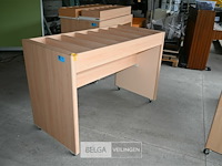 Houten sorteerkast op wielen