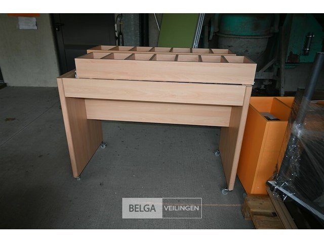 Houten sorteerkast op wielen - afbeelding 2 van  5