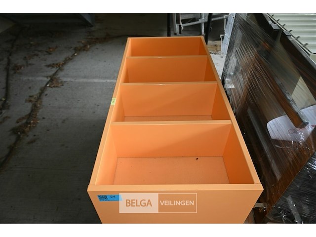 Houten sorteerkast op wielen - afbeelding 3 van  4