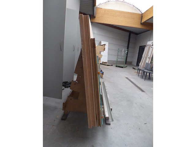 Houten statief - afbeelding 3 van  3