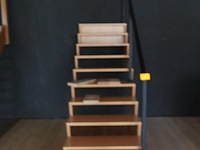 Houten steektrap showroom model