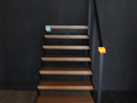 Houten steektrap showroom model