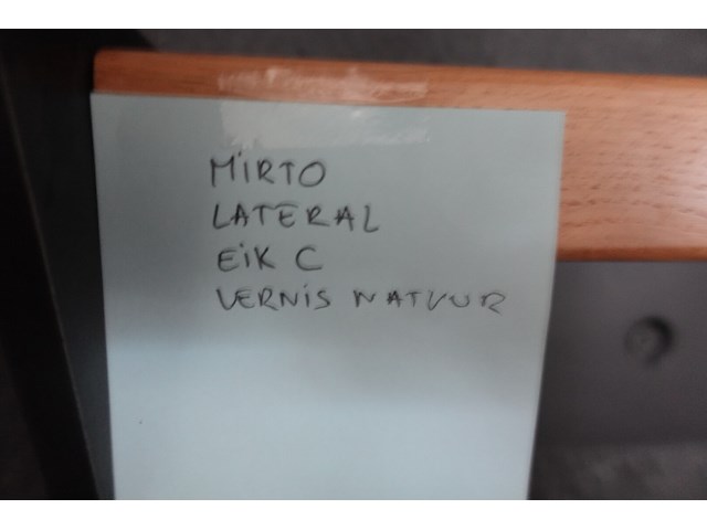 Houten steektrap showroom model - afbeelding 4 van  5