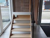 Houten steektrap showroom model