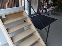 Houten steektrap showroom model - afbeelding 4 van  4