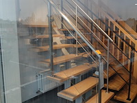 Houten steektrap showroom model - afbeelding 3 van  6