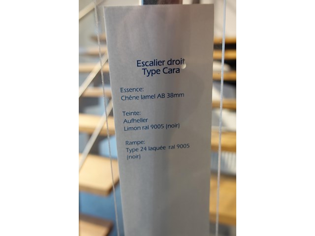 Houten steektrap showroom model - afbeelding 4 van  4