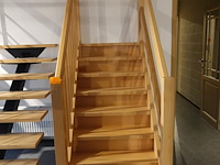 Houten steektrap showroom model