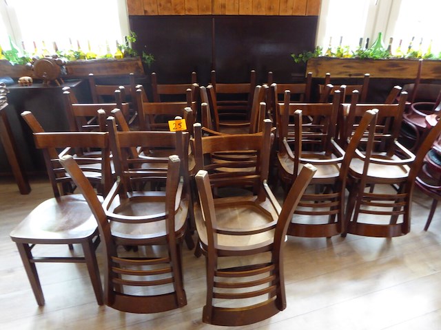 Houten stoelen - afbeelding 1 van  2