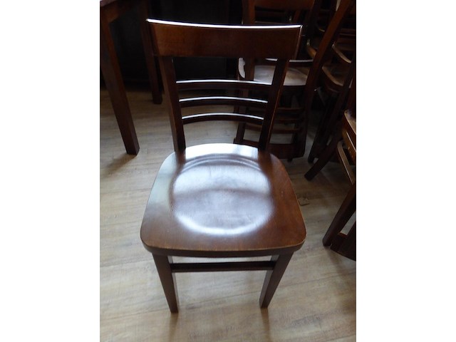 Houten stoelen - afbeelding 2 van  2
