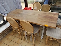Houten tafel + 12x diverse stoel - afbeelding 3 van  5