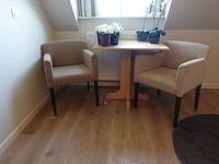 Houten tafel + 2 stoelen