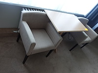 Houten tafel + 2 stoelen - afbeelding 3 van  3