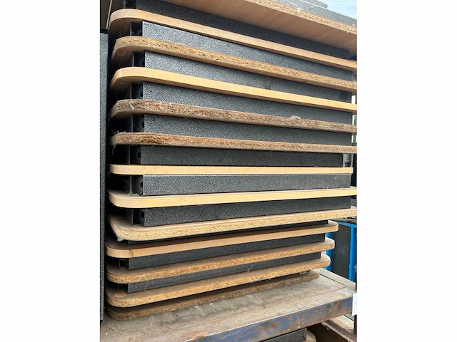 Houten tafel (26x) - afbeelding 11 van  11