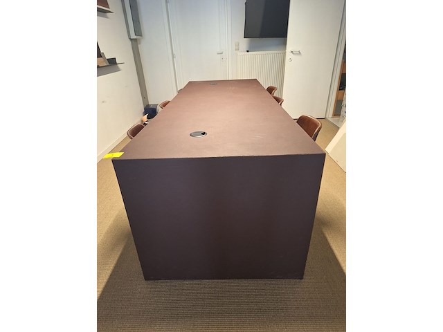 Houten tafel + 8 stoelen - afbeelding 3 van  3