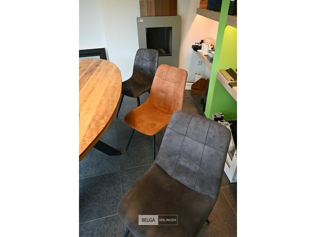 Houten tafel met 6 stoelen - afbeelding 3 van  6