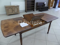 Houten tafel met geïntegreerde verlenging - afbeelding 1 van  4