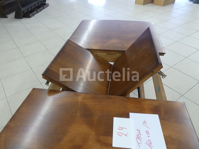 Houten tafel met geïntegreerde verlenging - afbeelding 2 van  4