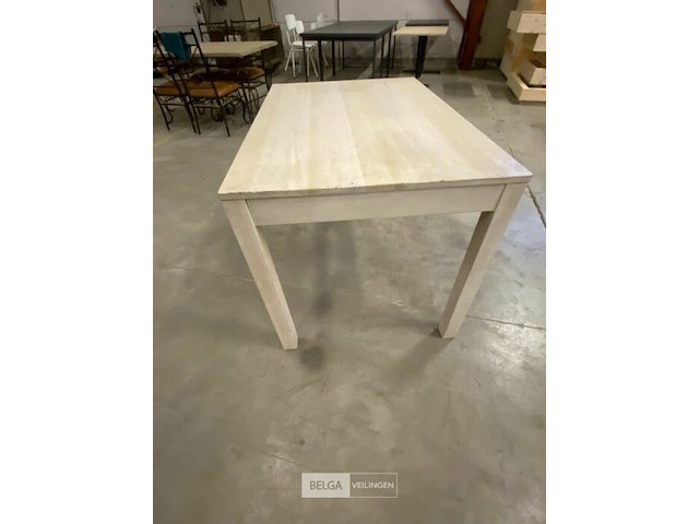 Houten tafel met hout onderstel wit - afbeelding 1 van  2