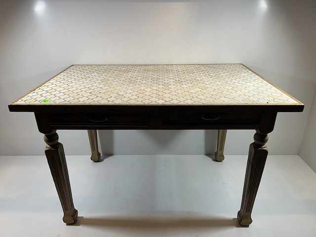 Houten tafel met mozaiek - afbeelding 3 van  4