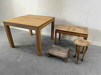 Houten tafel + zitkruk - furniture set (4x) - afbeelding 4 van  9
