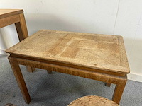 Houten tafel + zitkruk - furniture set (4x) - afbeelding 7 van  9