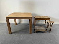 Houten tafel + zitkruk - furniture set (4x) - afbeelding 1 van  9
