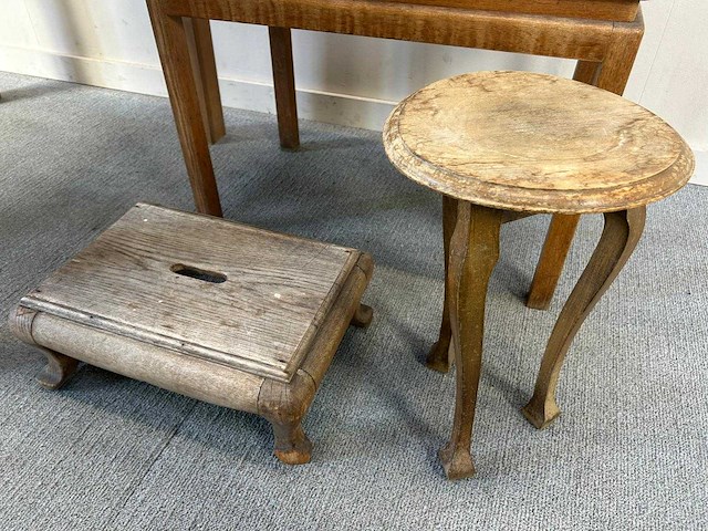 Houten tafel + zitkruk - furniture set (4x) - afbeelding 6 van  9