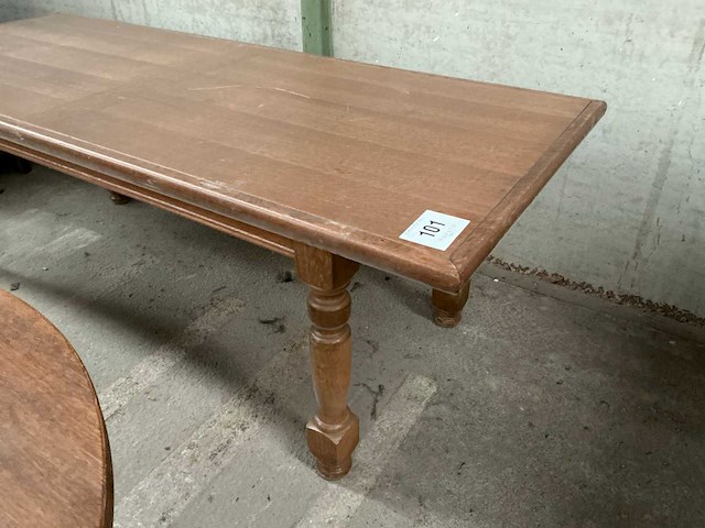 Houten tafel - afbeelding 1 van  1