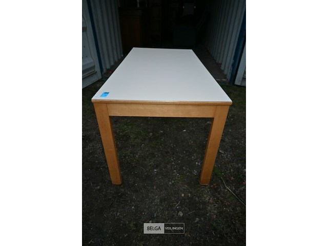 Houten tafel - afbeelding 4 van  4