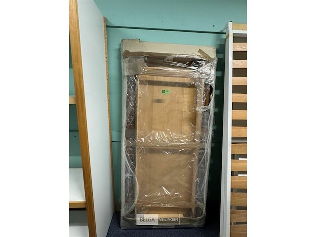 Houten tafel - afbeelding 1 van  1