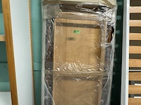 Houten tafel - afbeelding 1 van  1