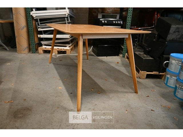 Houten tafel - afbeelding 3 van  4