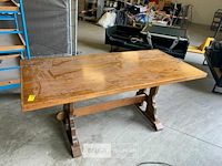 Houten tafel - afbeelding 1 van  2