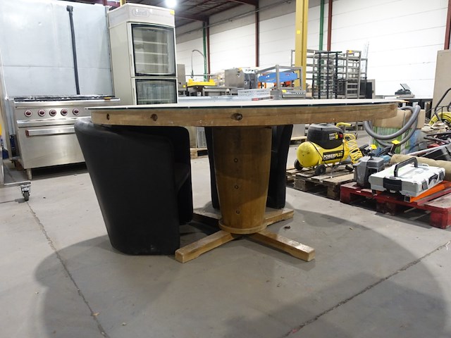 Houten tafel - afbeelding 1 van  3