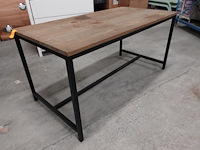 Houten tafel - afbeelding 3 van  3