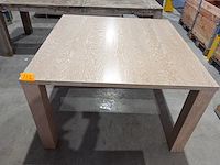 Houten tafel - afbeelding 1 van  2