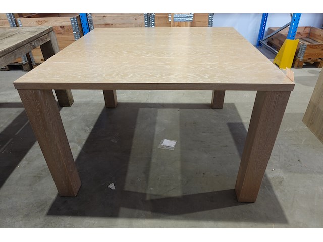 Houten tafel - afbeelding 2 van  2