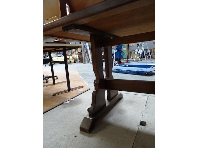 Houten tafel - afbeelding 3 van  4
