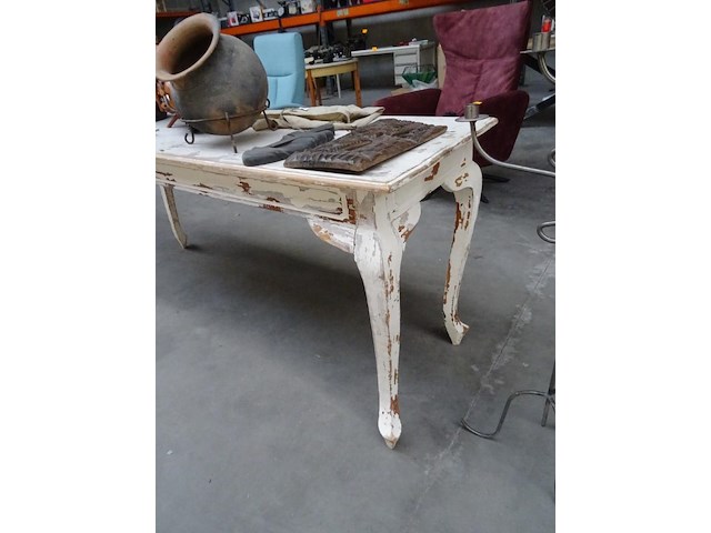 Houten tafel - afbeelding 3 van  3