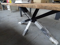 Houten tafel - afbeelding 3 van  3