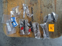 Houten tafel - afbeelding 1 van  7