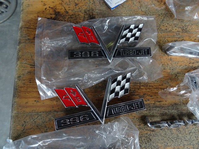 Houten tafel - afbeelding 3 van  7