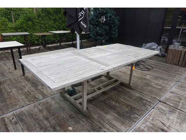 Houten tafel - afbeelding 3 van  3