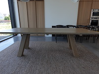 Houten tafel - afbeelding 1 van  4